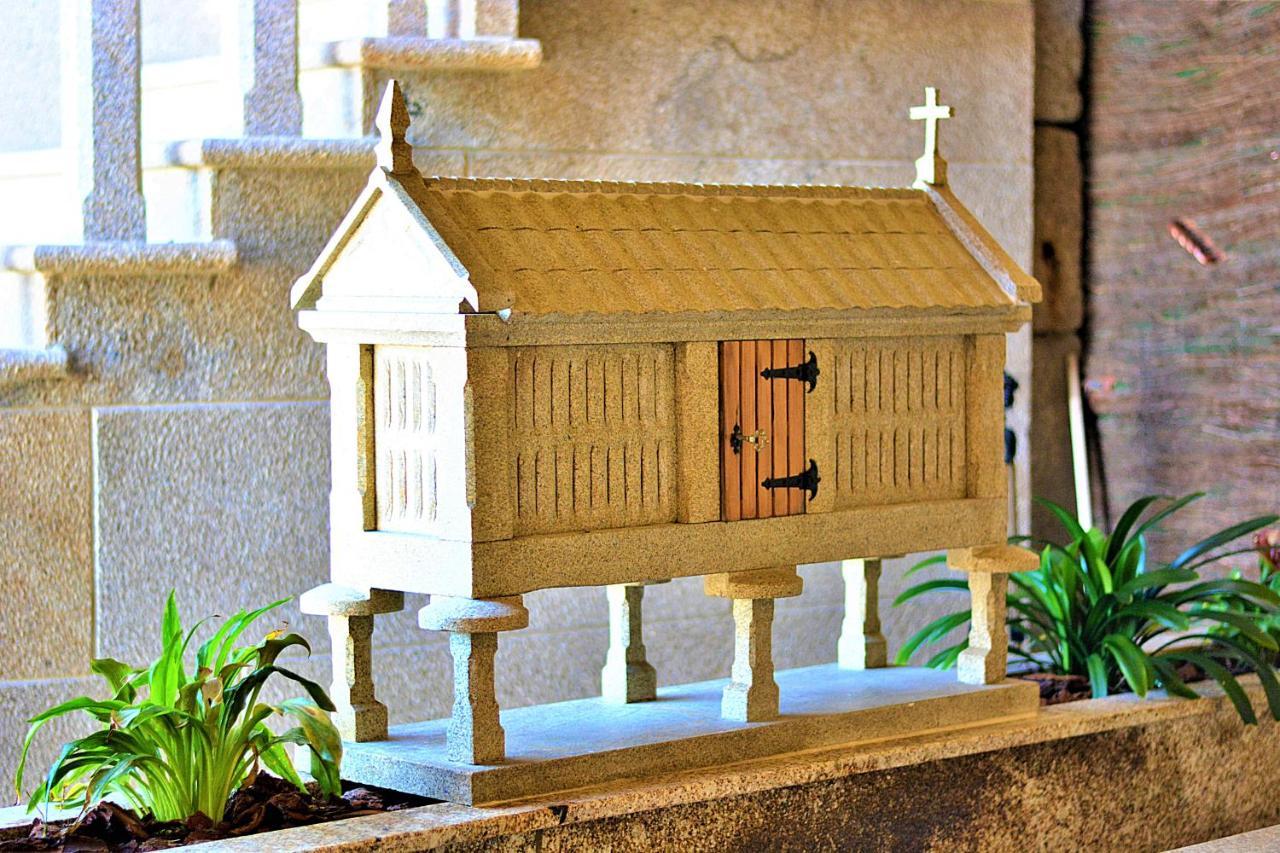 Galihost - A Casa Das Barreiras Meis المظهر الخارجي الصورة